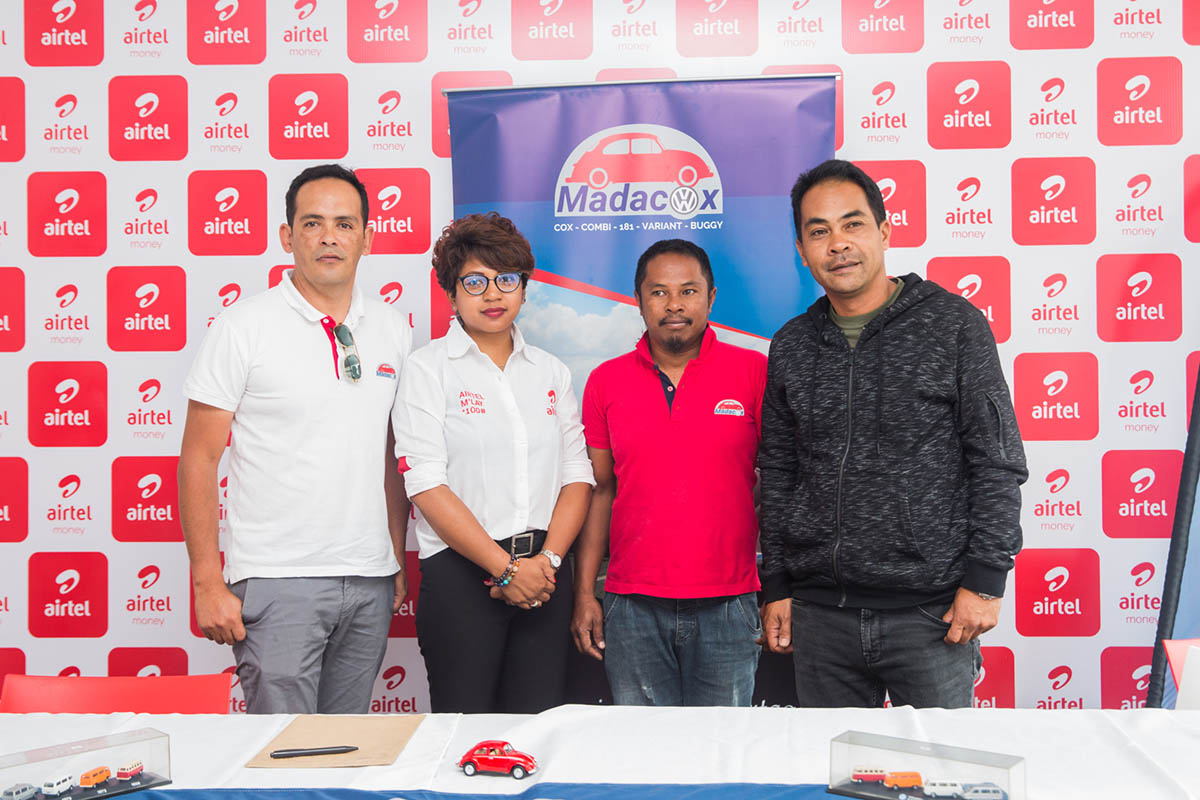 Airtel Madagascar apporte son soutien au Super grand meeting des voitures Retro Légende